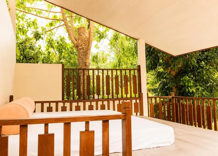Resort Ashoka Tree At Tanggayuda